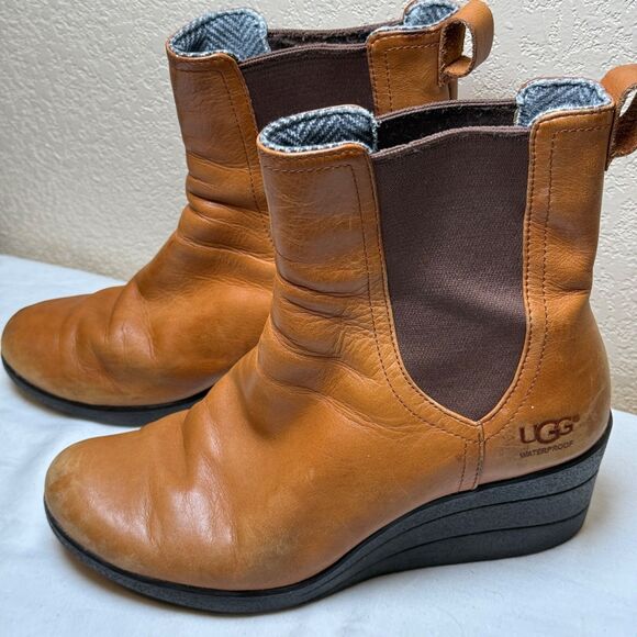 UGG Dupre Leather Wedge Boots Chestnut Genuine Sheepskin Insoles Women's Size 7 - Picture 1 of 7